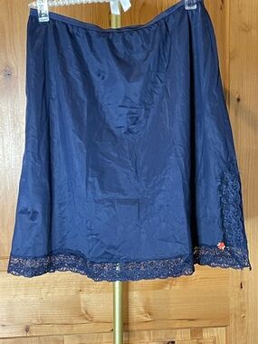 Vintage Van Raalte Navy Lace Hem A-Line Slip Size S